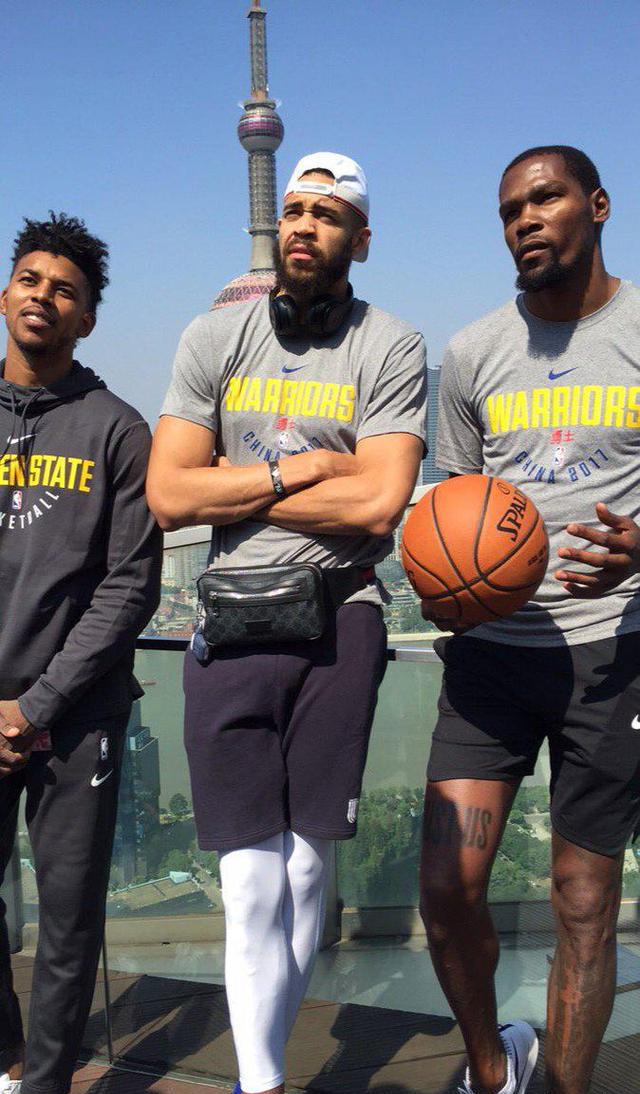 鄢手骐的 鄢手骐的