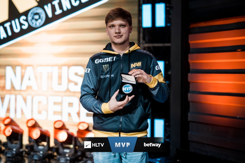 拥有稳健的 拥有稳健的